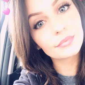 Meet your Posher, Amanda